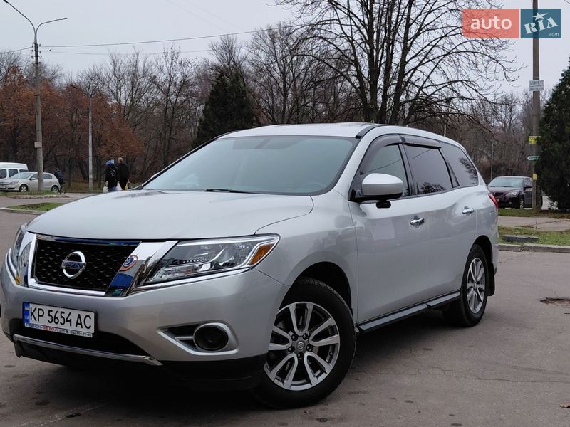 Позашляховик / Кросовер Nissan Pathfinder 2014 в Запоріжжі