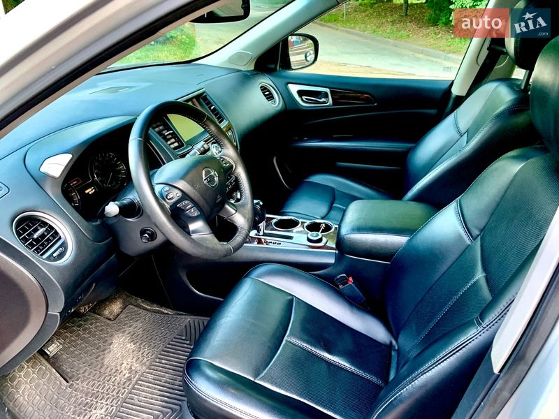 Позашляховик / Кросовер Nissan Pathfinder 2014 в Житомирі