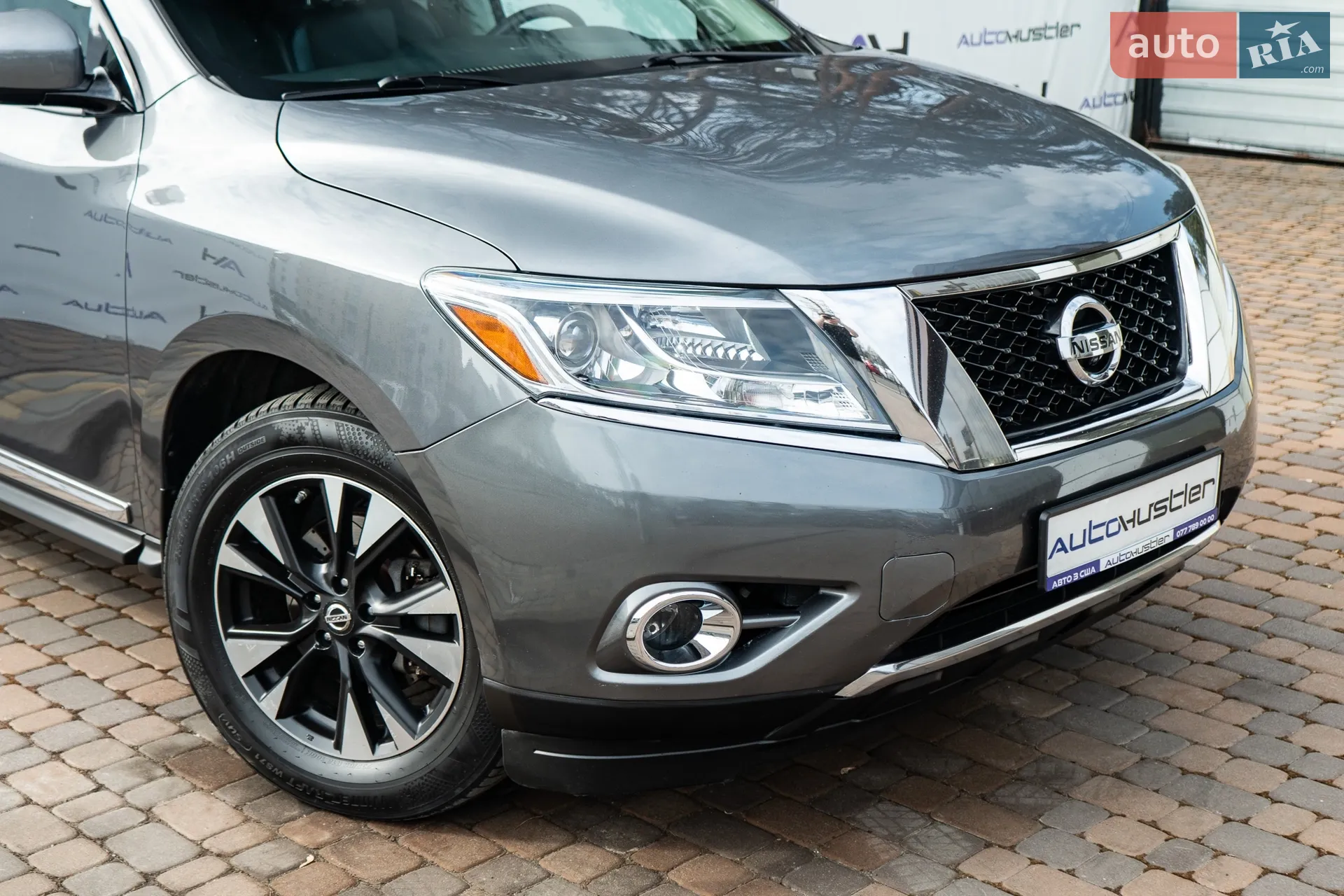 2015 Nissan Pathfinder - мініатюра 3