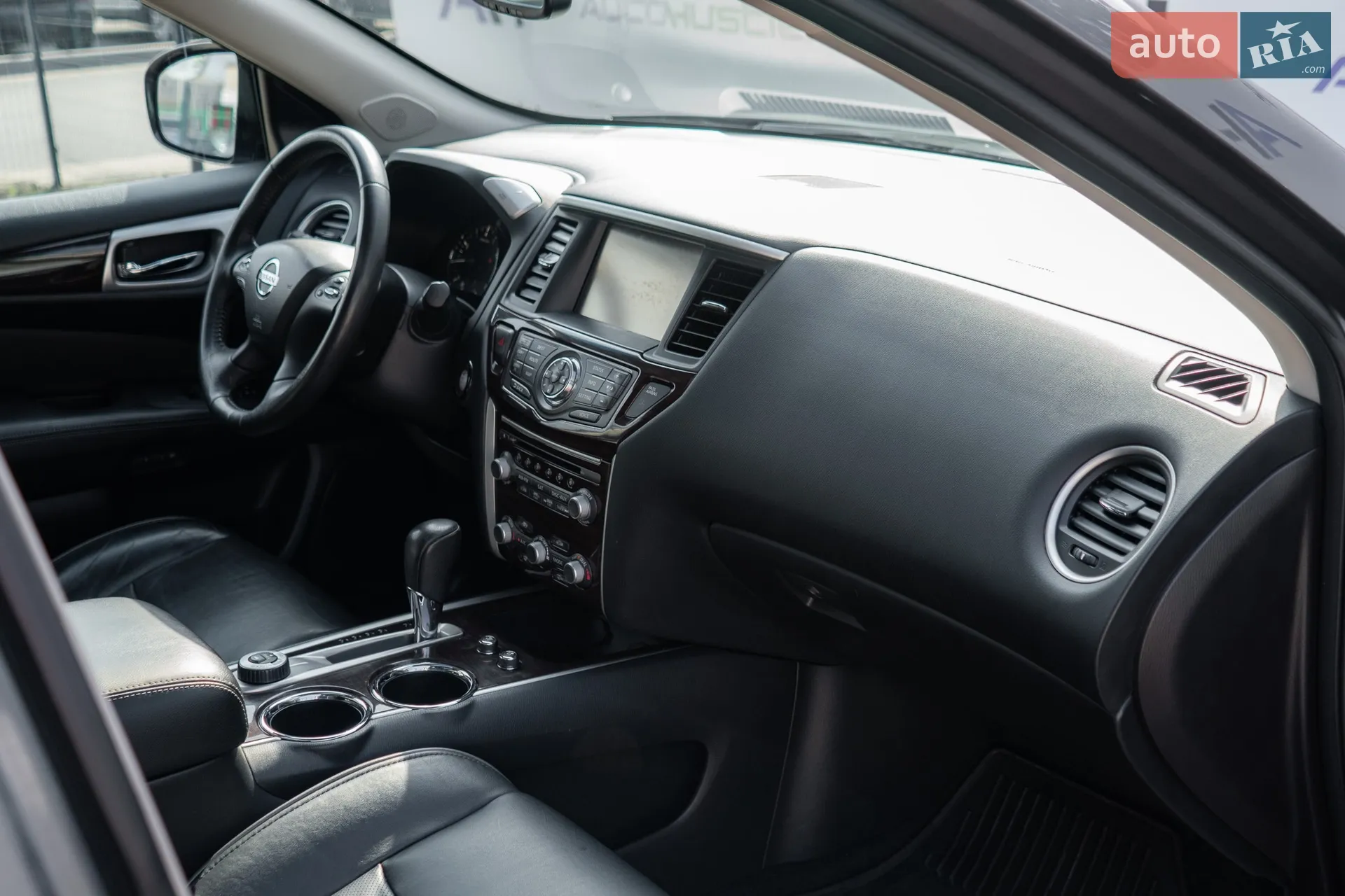 2015 Nissan Pathfinder - мініатюра 38
