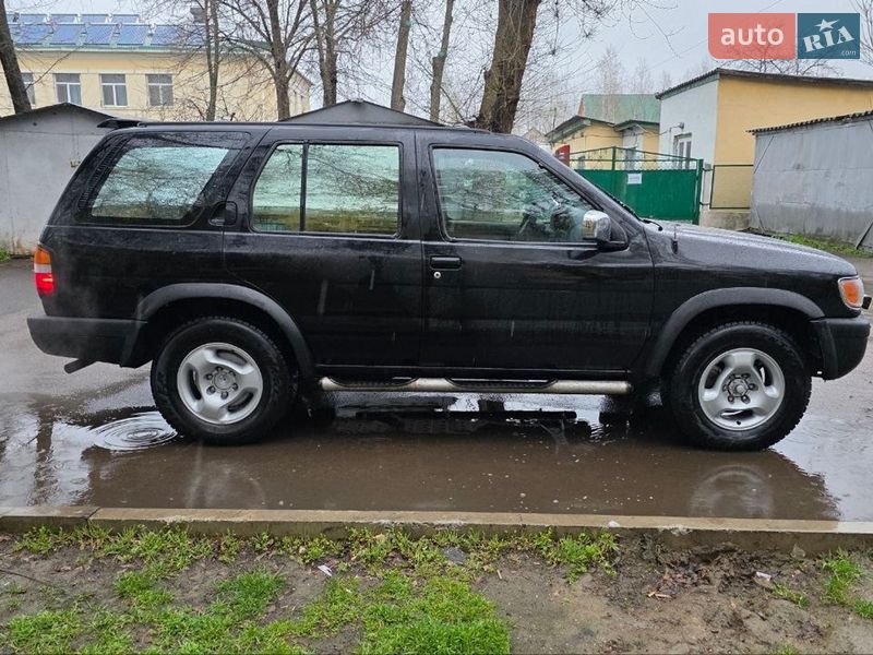 Позашляховик / Кросовер Nissan Pathfinder 2000 в Ізмаїлі