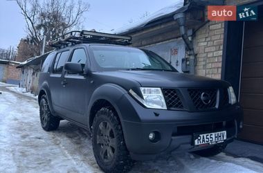 Внедорожник / Кроссовер Nissan Pathfinder 2005 в Киеве