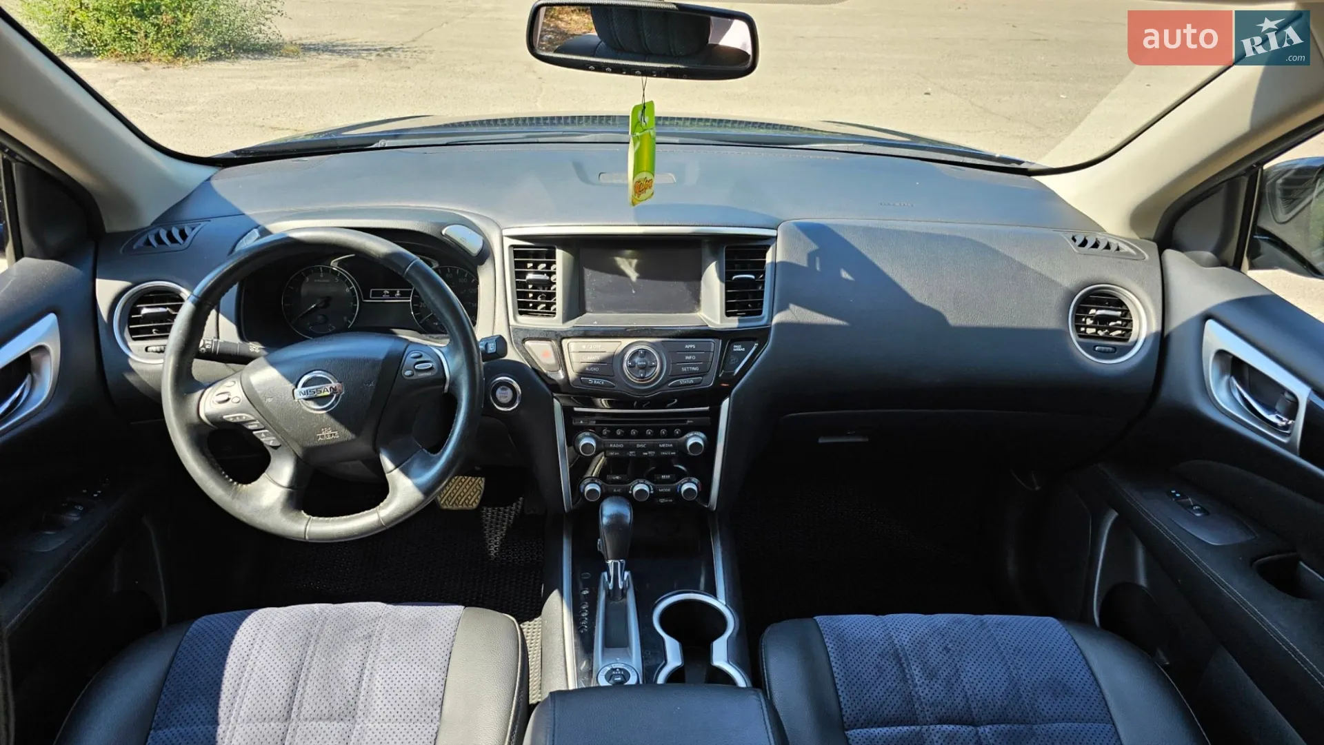 2016 Nissan Pathfinder - мініатюра 9