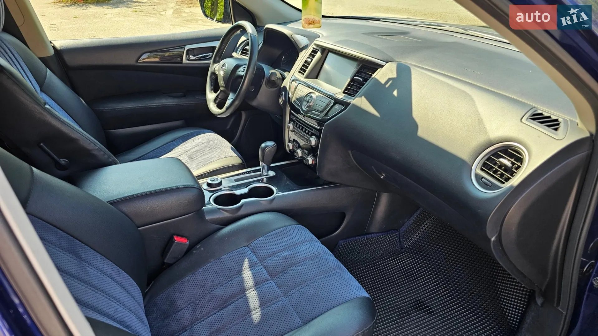 2016 Nissan Pathfinder - мініатюра 15