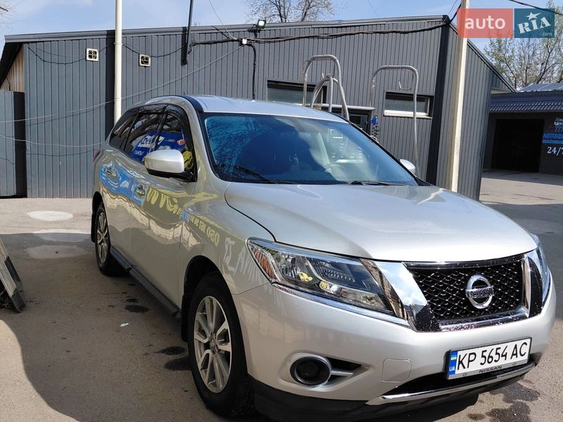 Позашляховик / Кросовер Nissan Pathfinder 2014 в Запоріжжі