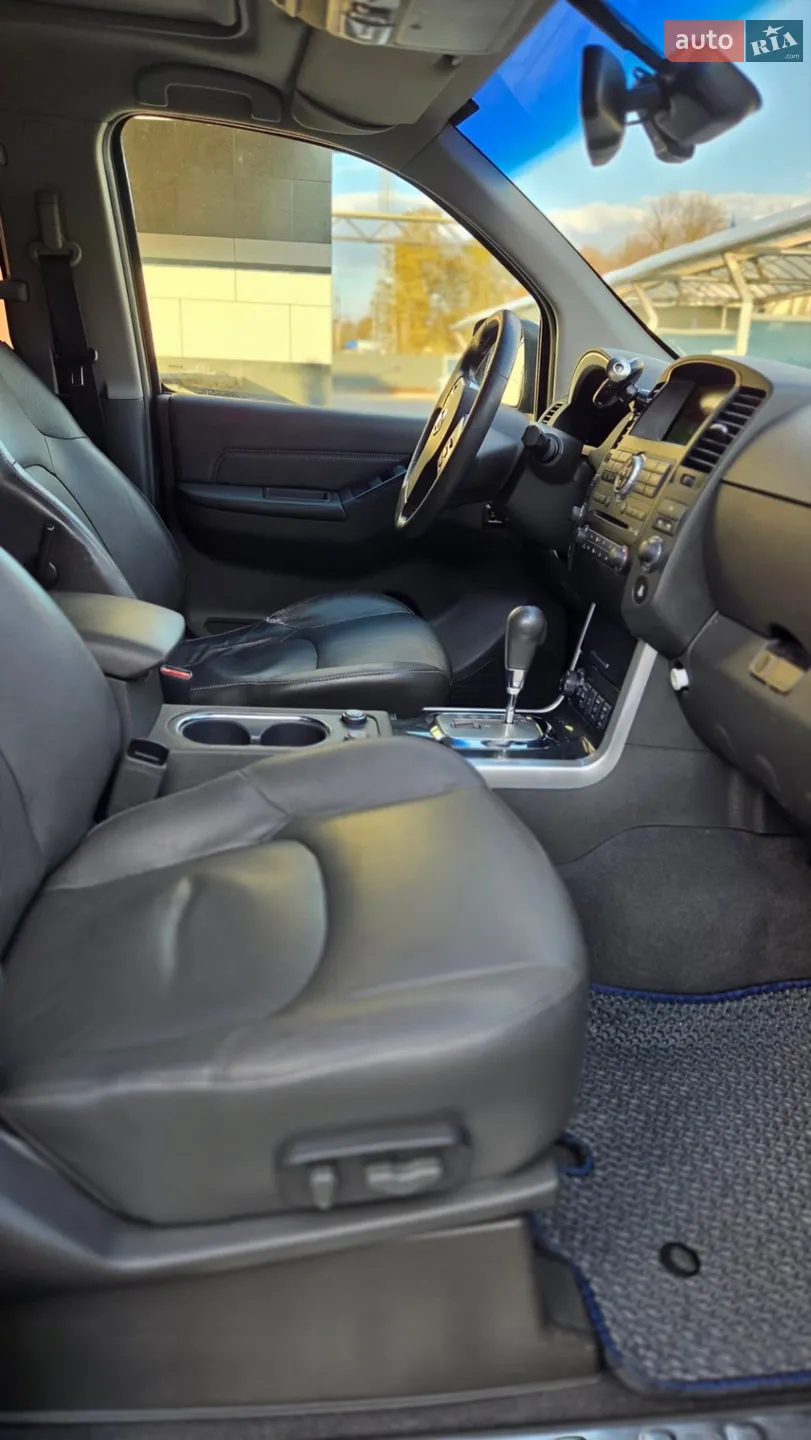 2011 Nissan Pathfinder - мініатюра 19