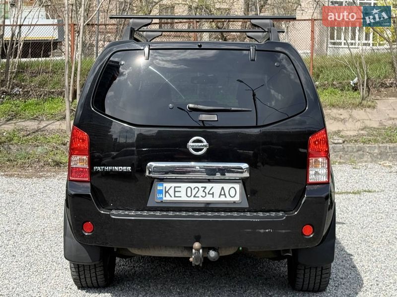 Внедорожник / Кроссовер Nissan Pathfinder 2006 в Днепре