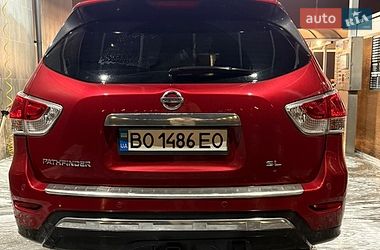 Позашляховик / Кросовер Nissan Pathfinder 2014 в Києві
