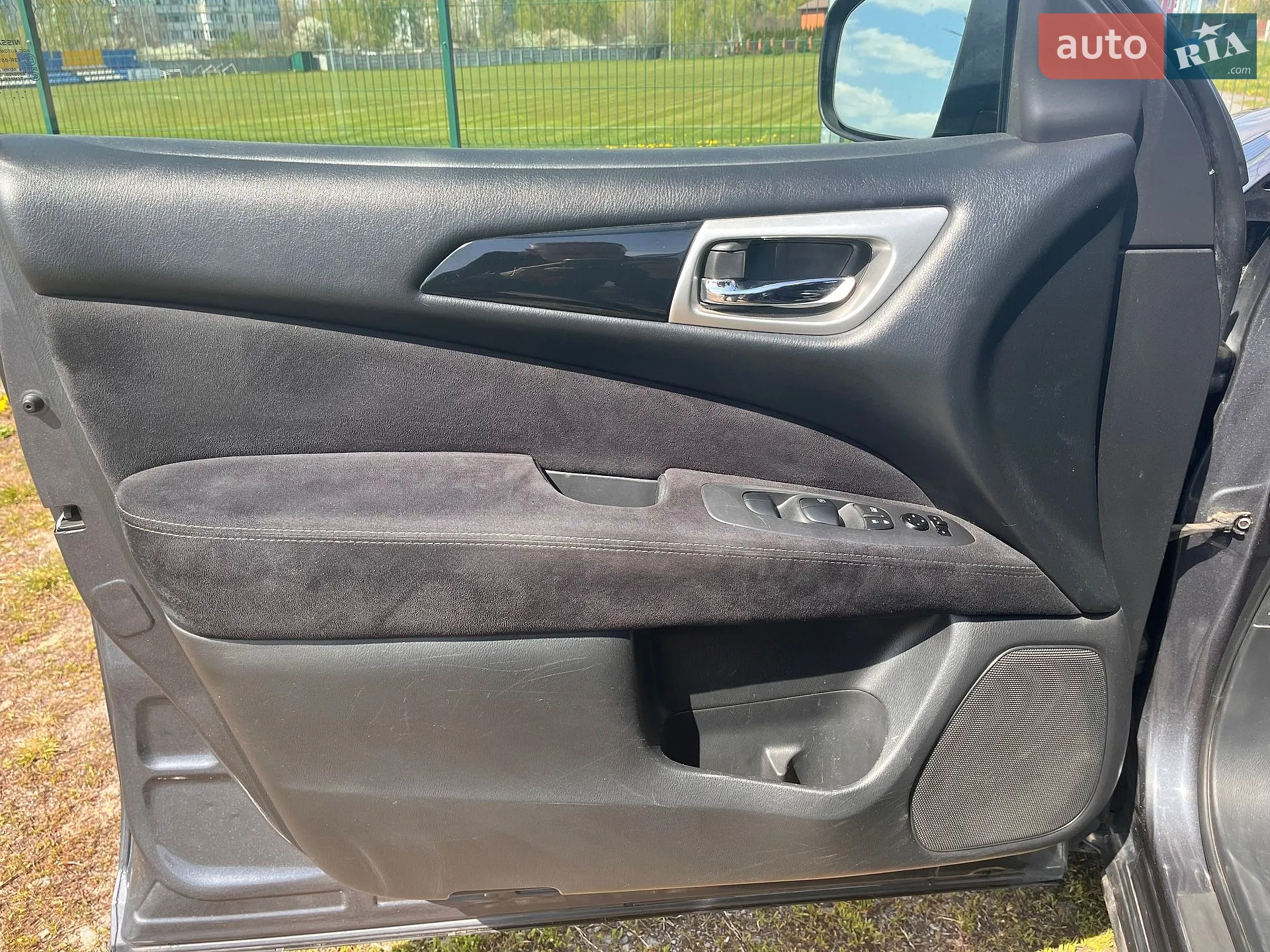 2012 Nissan Pathfinder - мініатюра 15