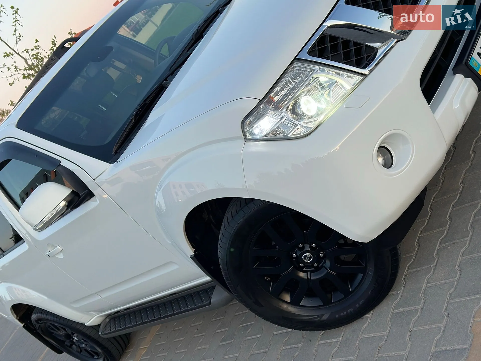 2010 Nissan Pathfinder - мініатюра 29