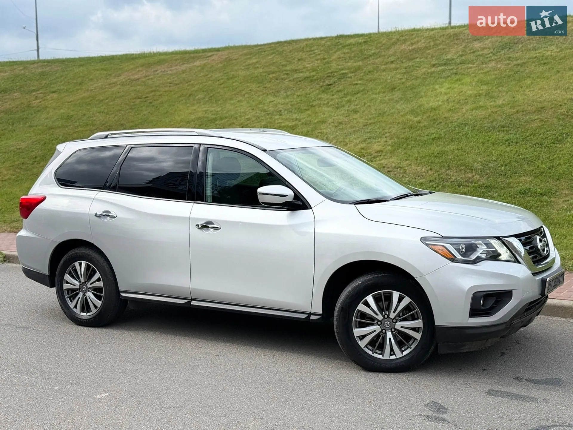 2018 Nissan Pathfinder - мініатюра 4