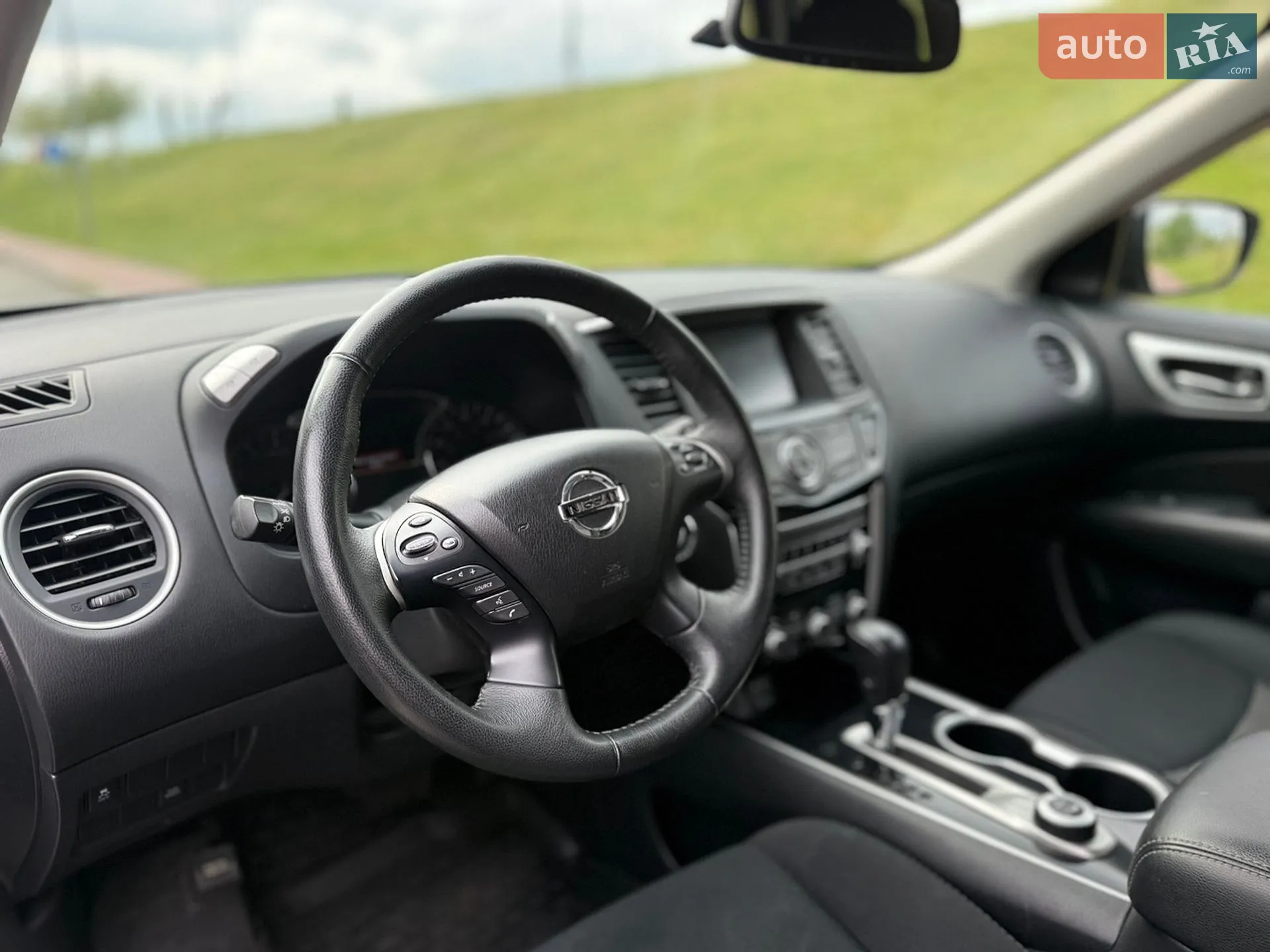 2018 Nissan Pathfinder - мініатюра 15