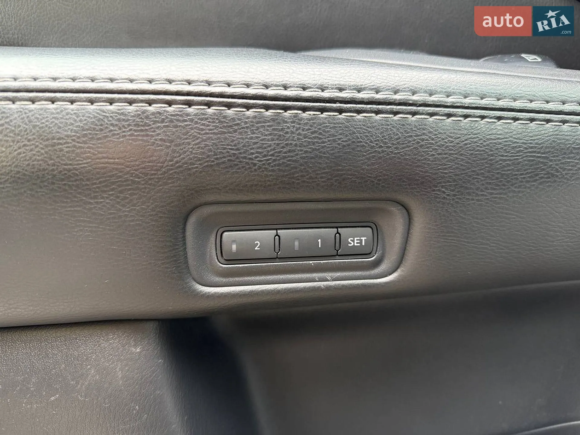 2013 Nissan Pathfinder - мініатюра 27
