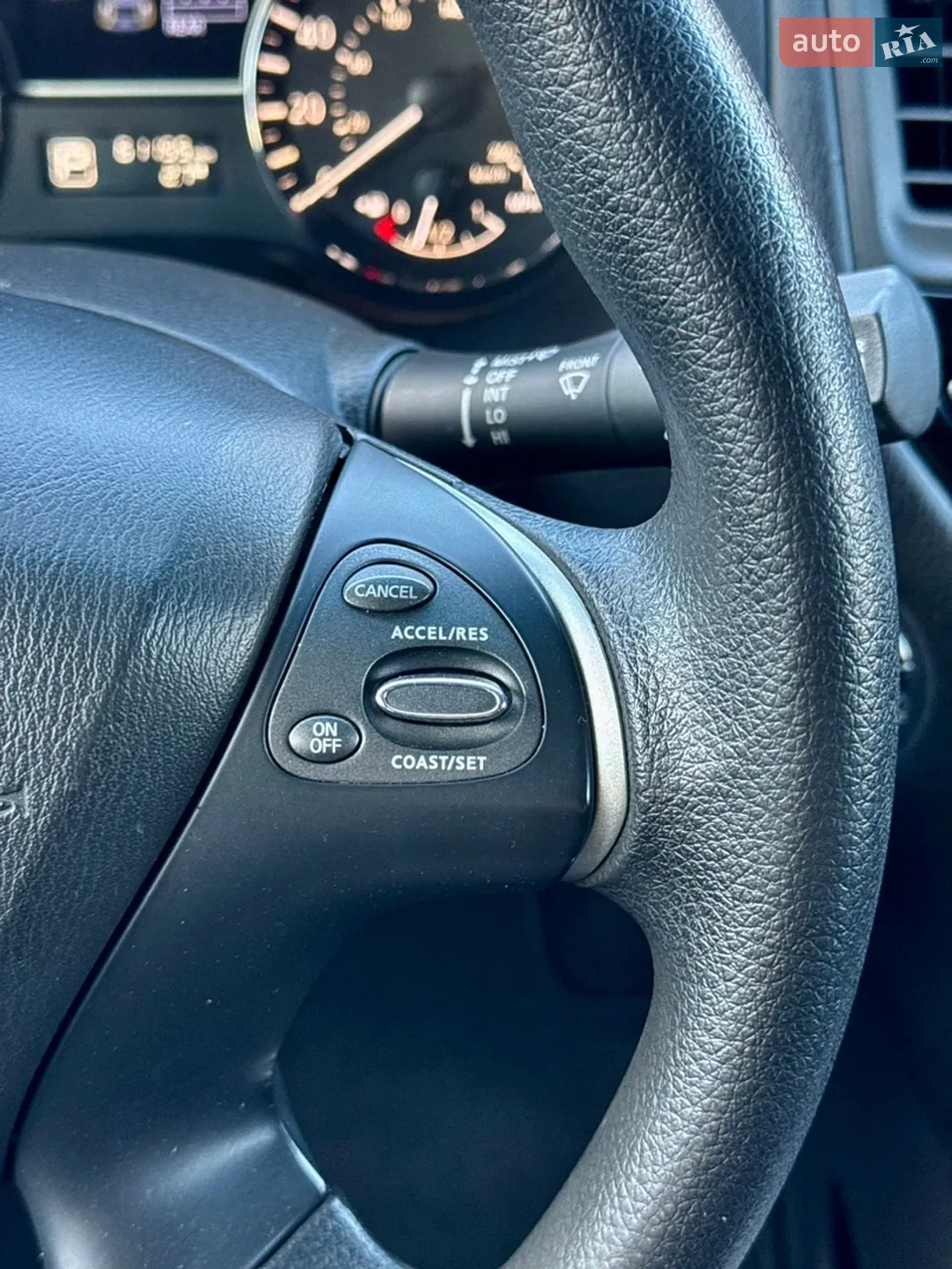 2014 Nissan Pathfinder - мініатюра 27