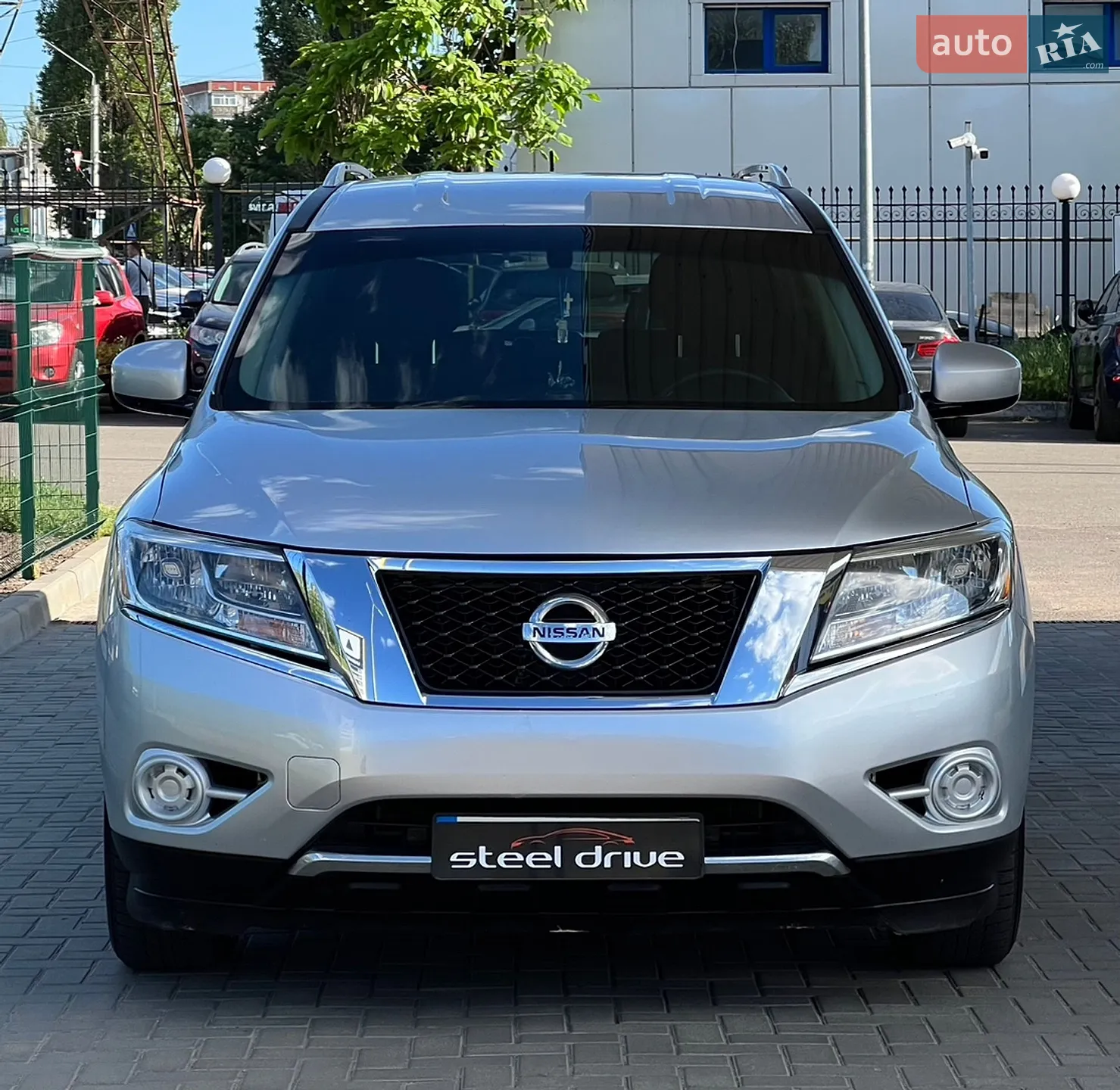 2016 Nissan Pathfinder - мініатюра 2