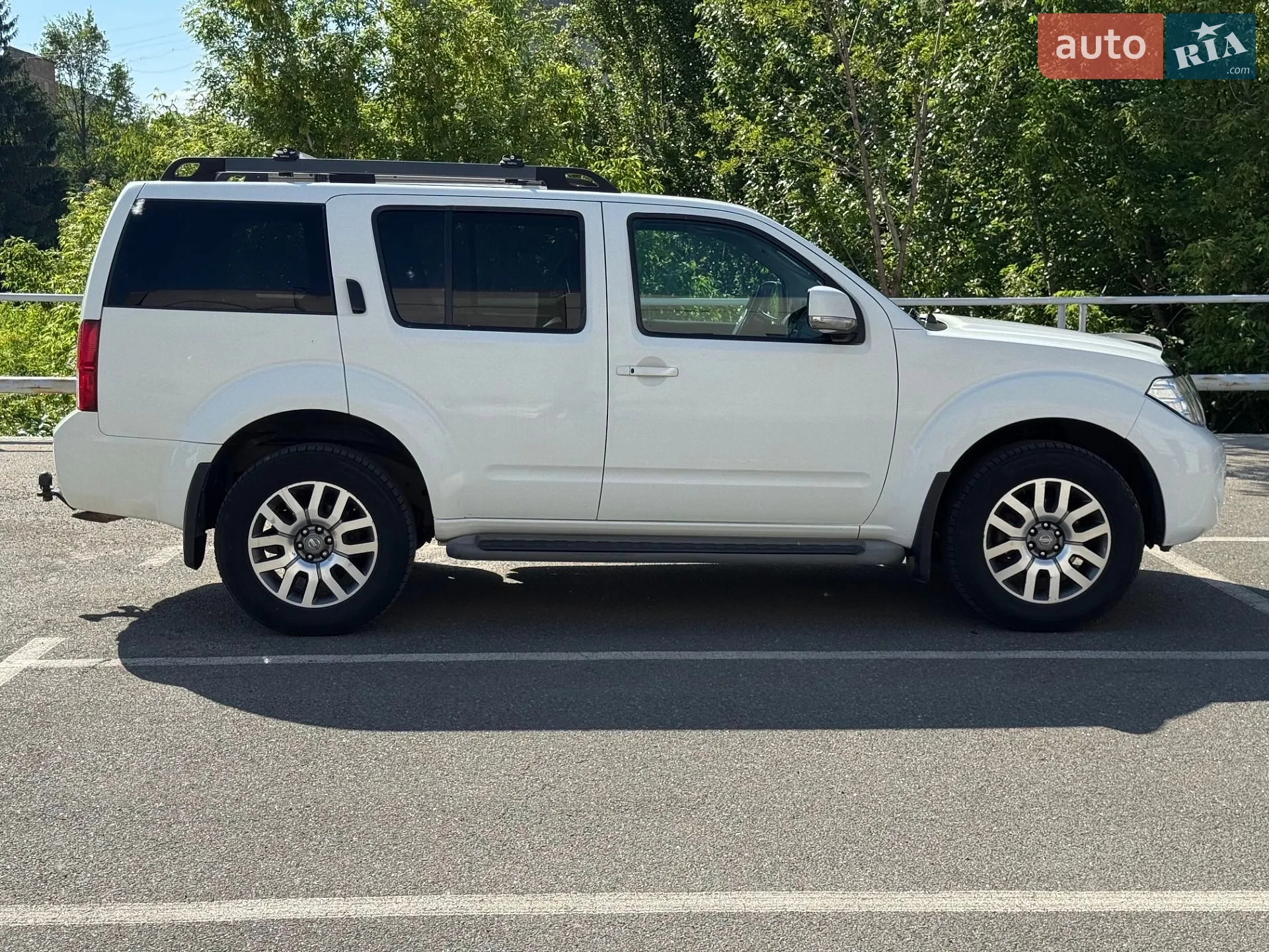 2011 Nissan Pathfinder - мініатюра 3