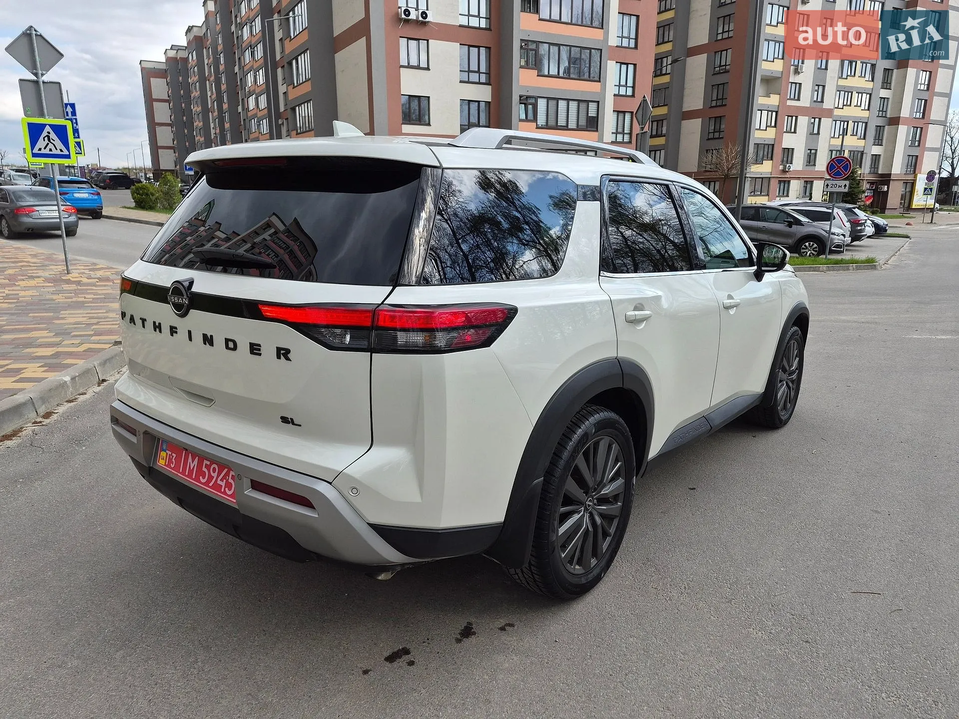 2022 Nissan Pathfinder - мініатюра 14