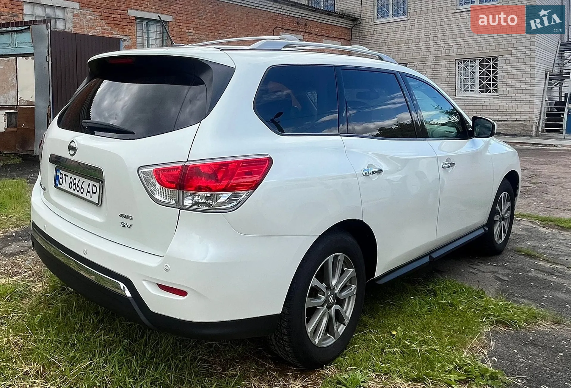 Nissan Pathfinder 2015 VIN 5N1AR2MM7FC641006 фото оголошення 4 з 6
