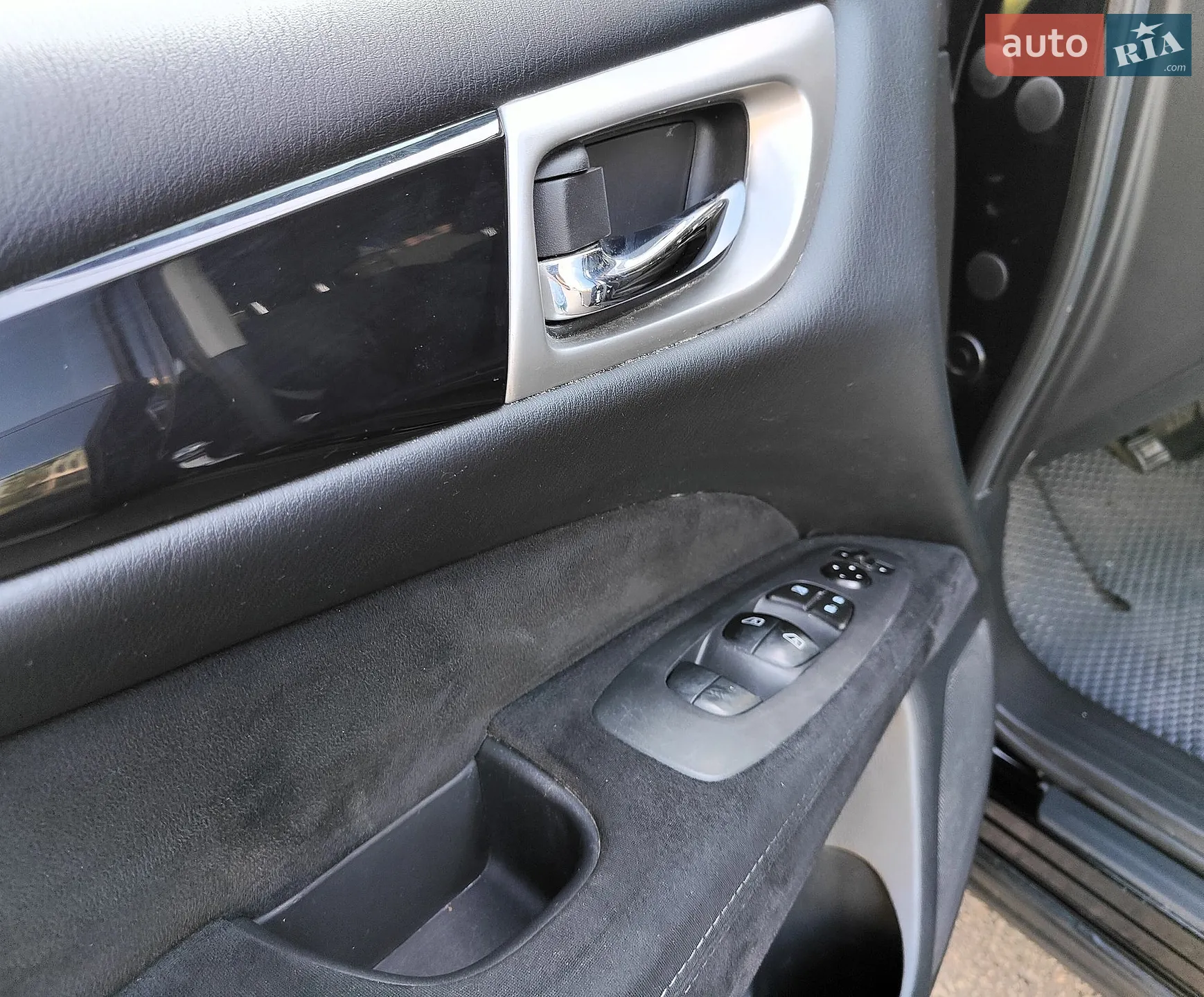 2014 Nissan Pathfinder - мініатюра 37