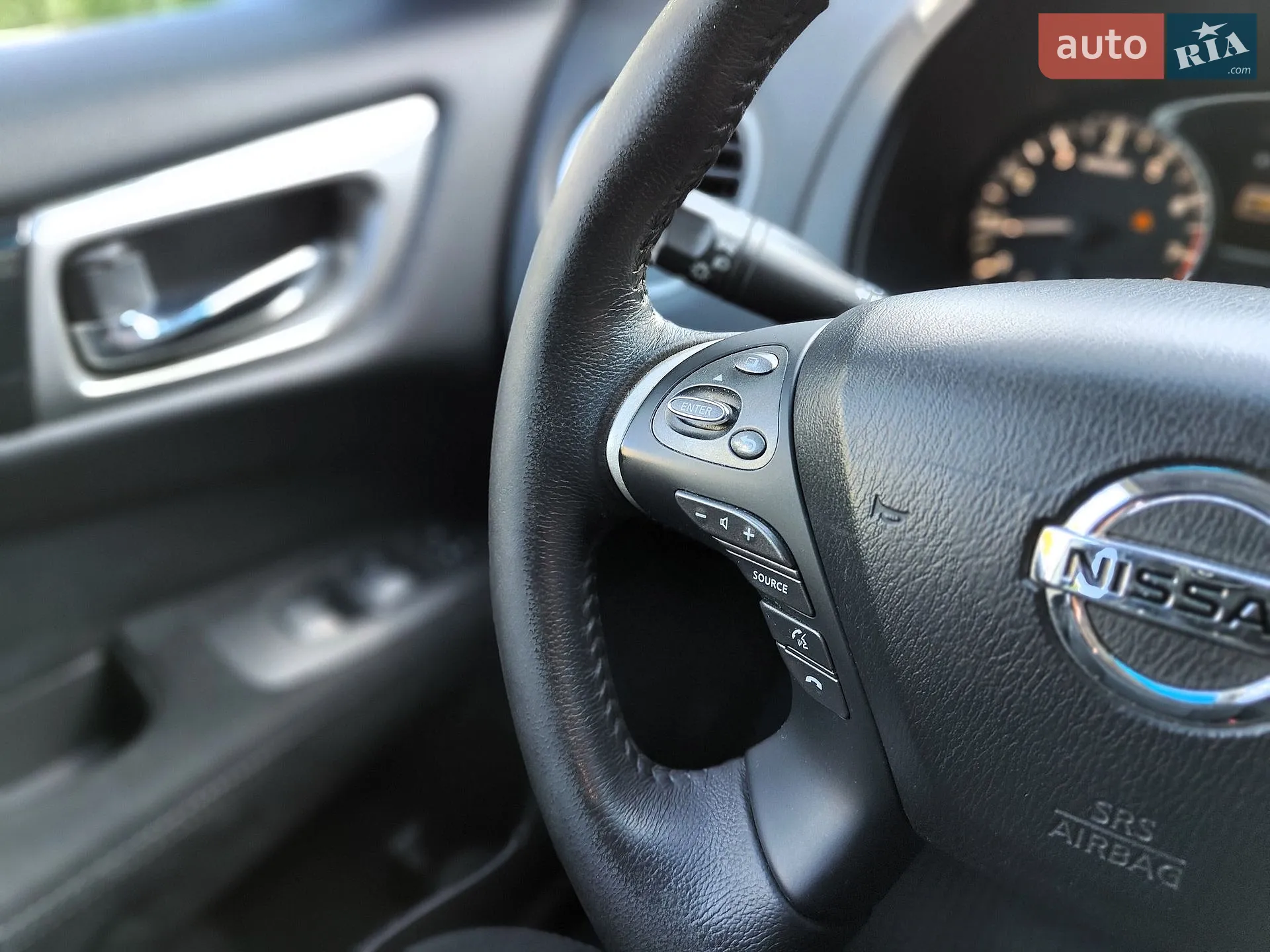 2014 Nissan Pathfinder - мініатюра 54