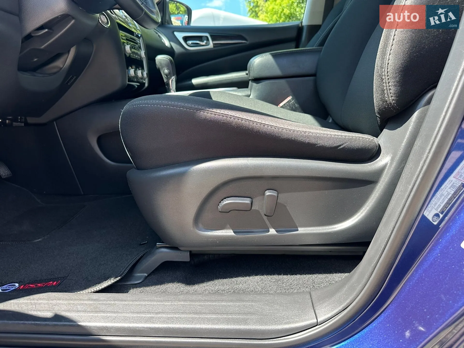 2020 Nissan Pathfinder - мініатюра 15