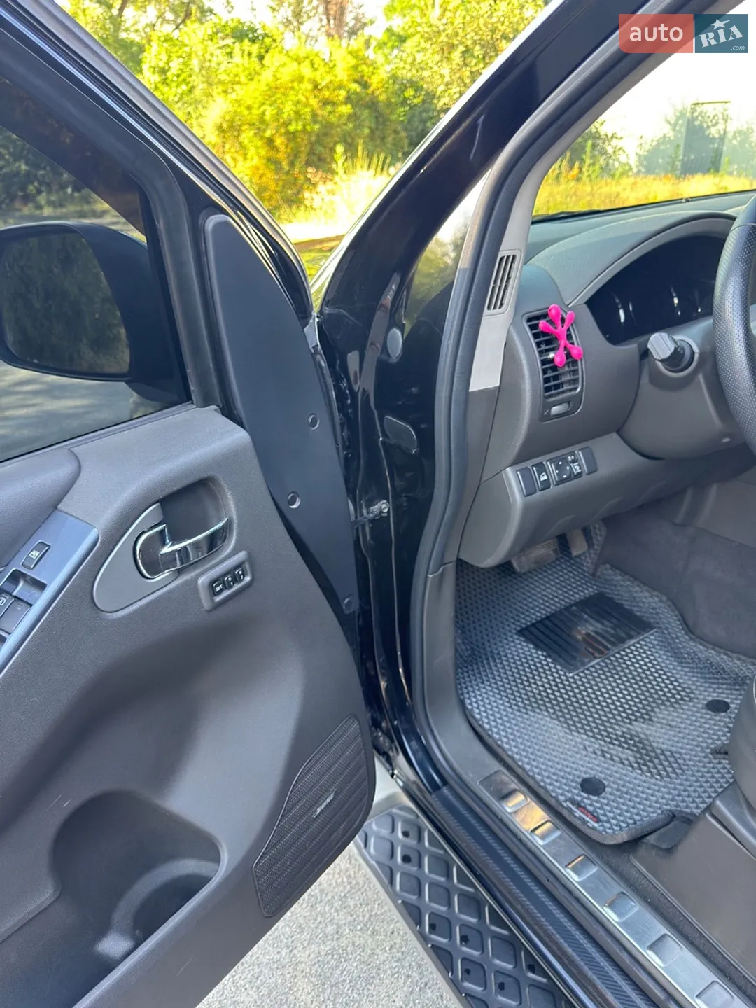 2010 Nissan Pathfinder - мініатюра 13