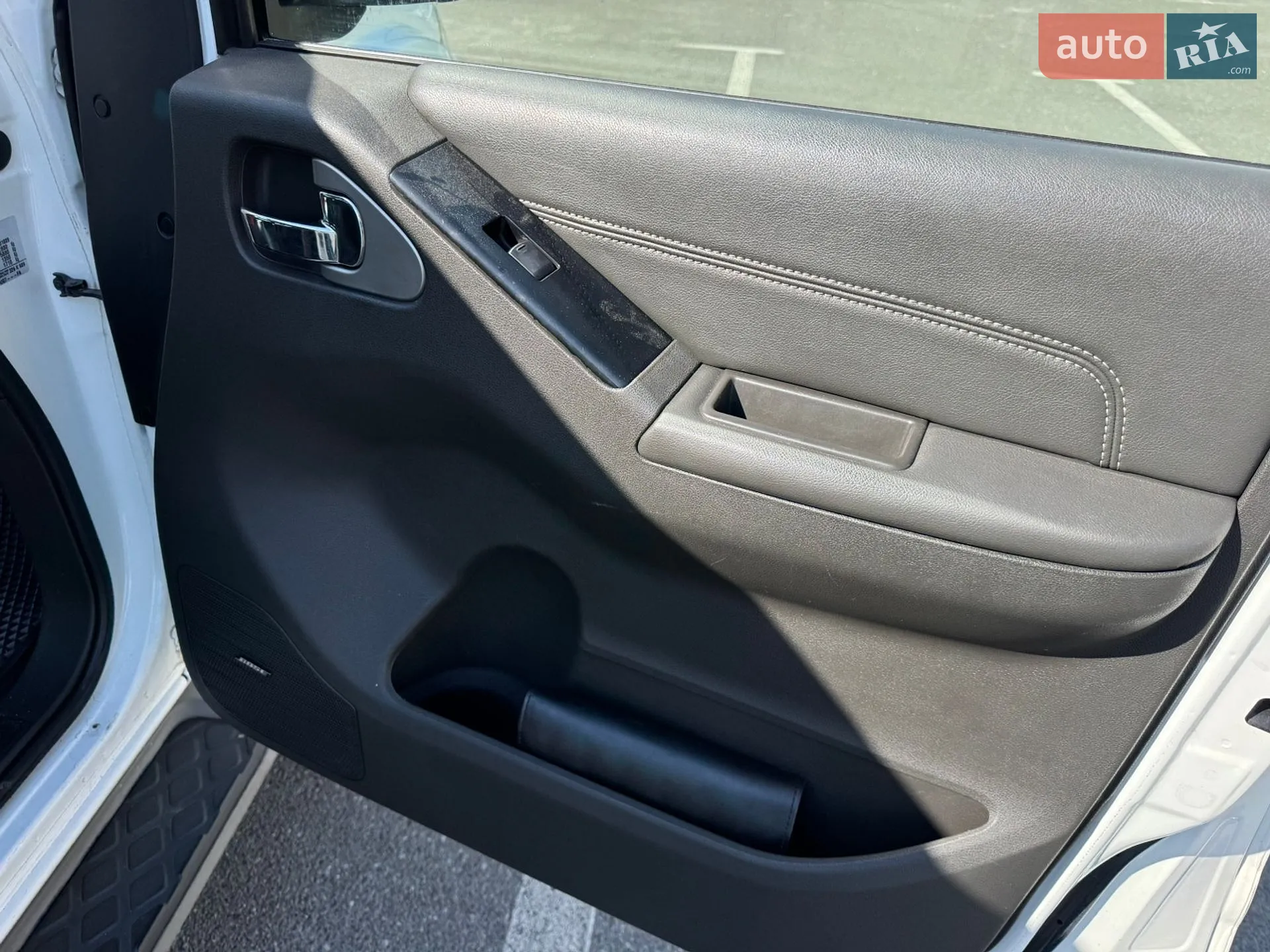 2011 Nissan Pathfinder - мініатюра 26
