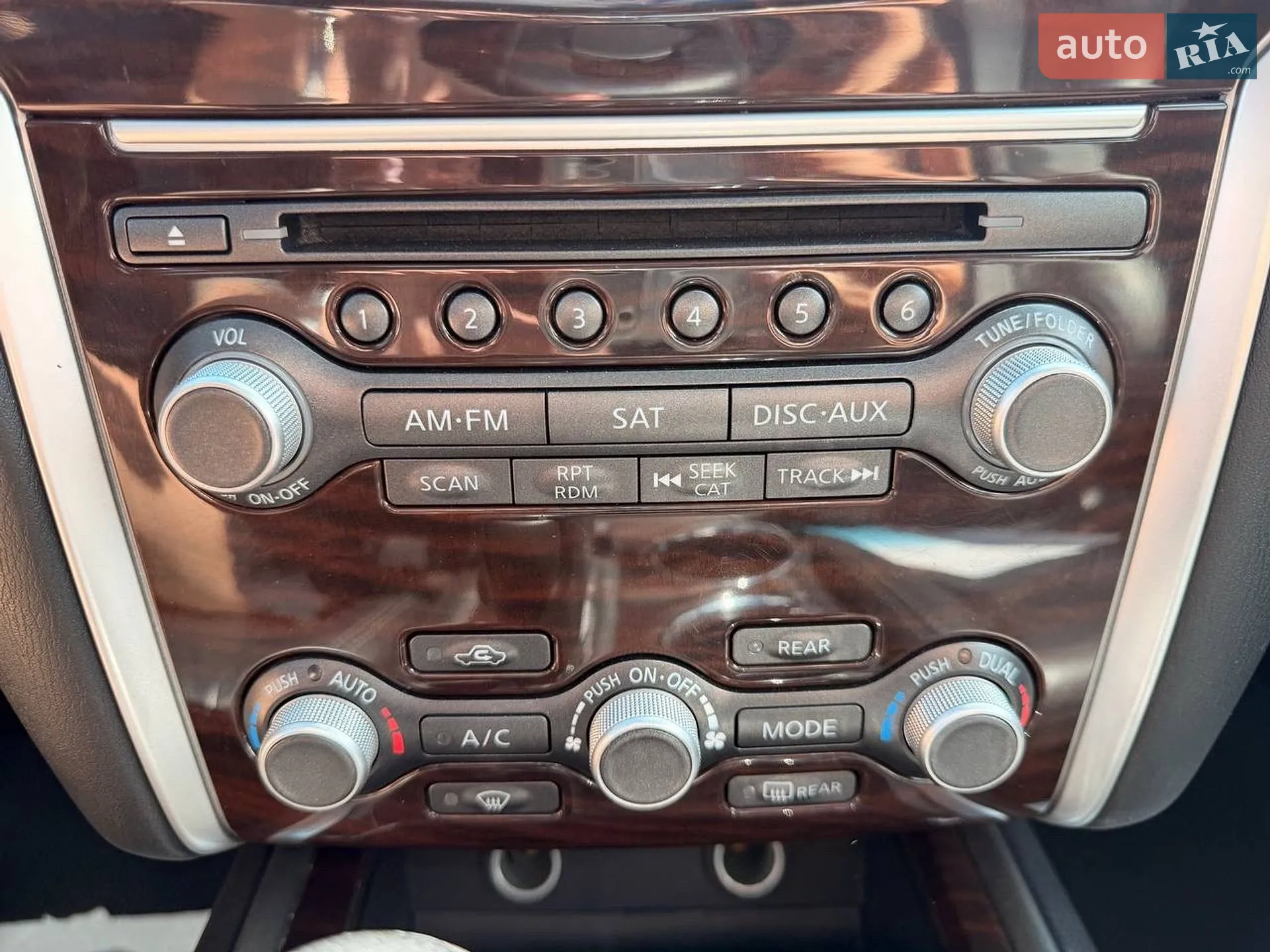 2013 Nissan Pathfinder - мініатюра 19