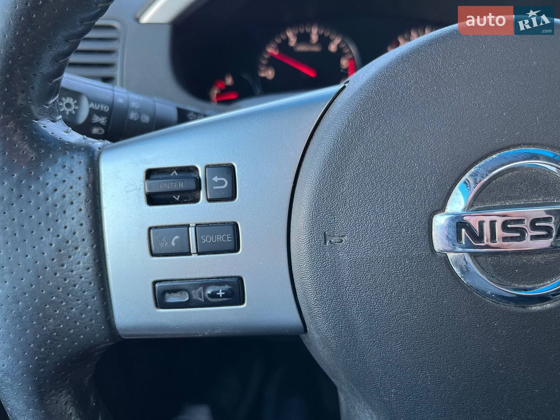 2014 Nissan Pathfinder - мініатюра 34
