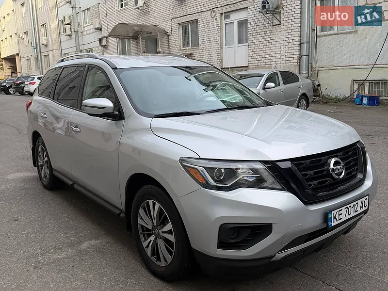 Nissan Pathfinder 2018