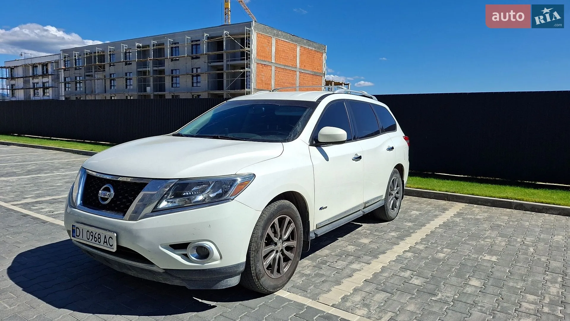 2013 Nissan Pathfinder - фото 1