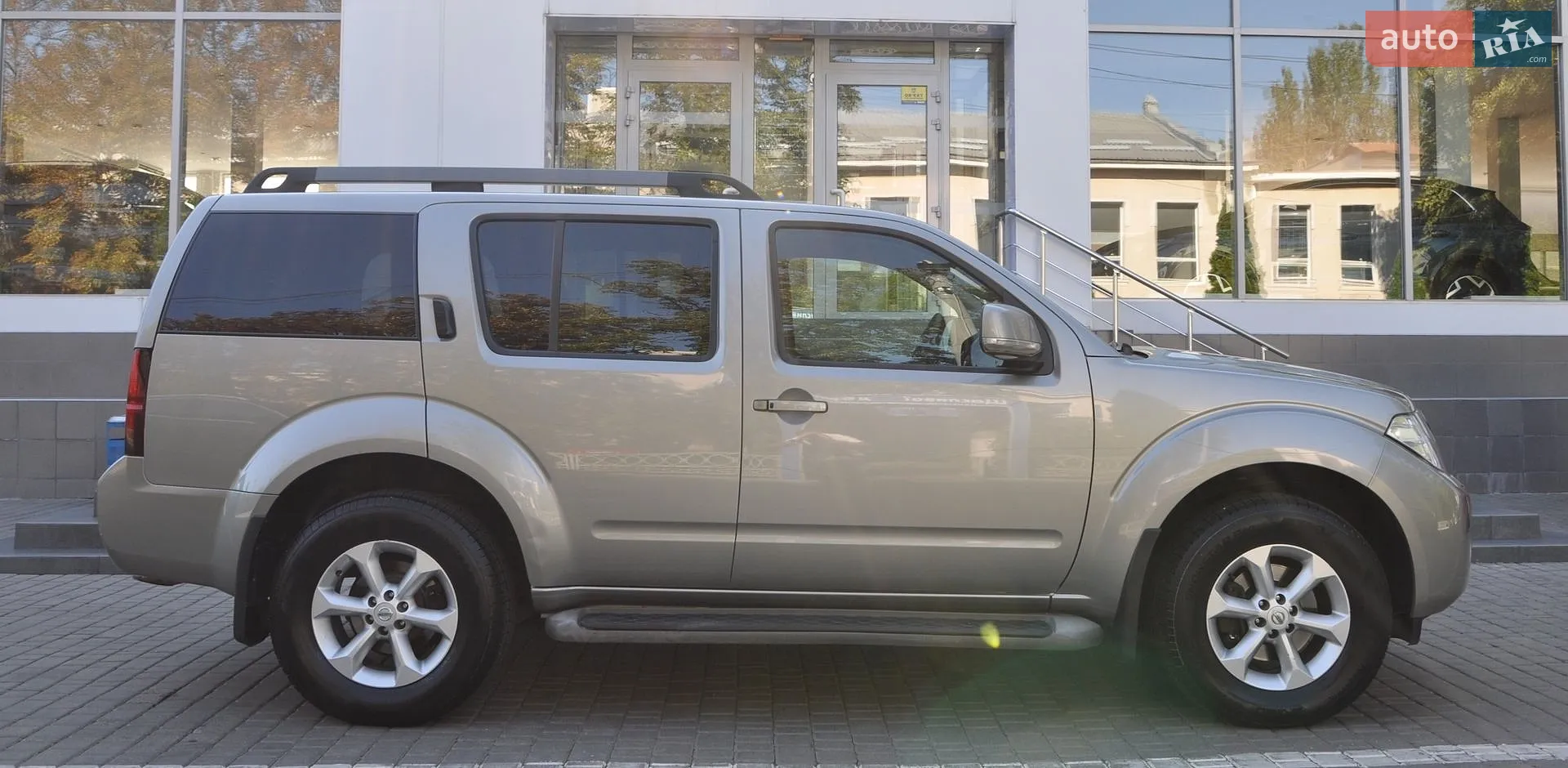 2011 Nissan Pathfinder - мініатюра 12