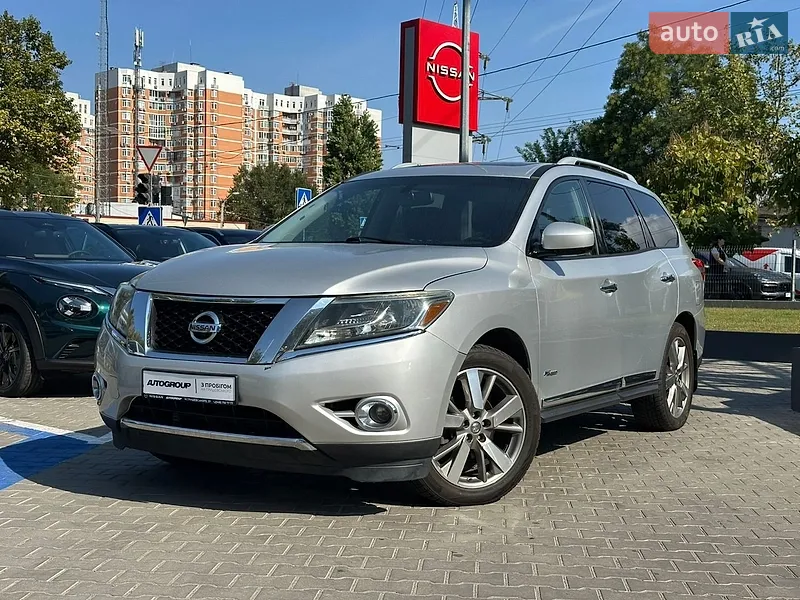 Nissan Pathfinder 2013