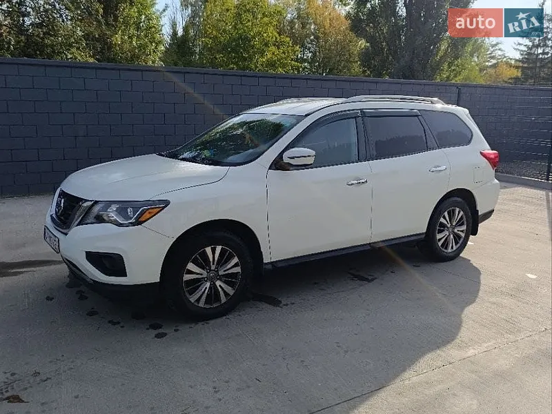 Nissan Pathfinder 2017