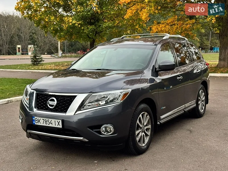 Nissan Pathfinder 2014