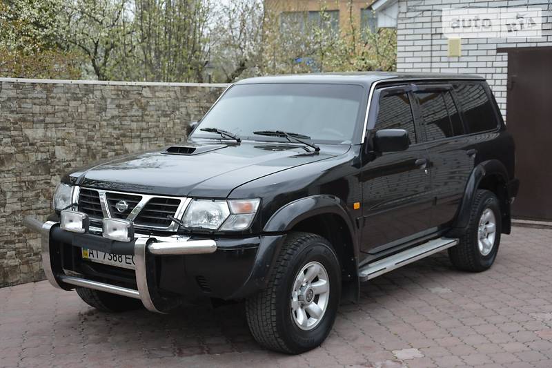 Внедорожник / Кроссовер Nissan Patrol 2001 в Белой Церкви