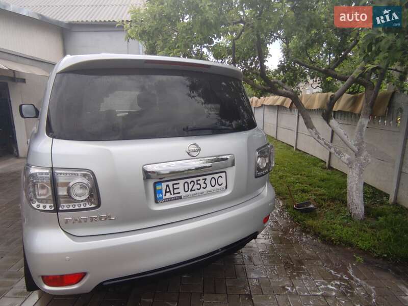 Внедорожник / Кроссовер Nissan Patrol 2011 в Кривом Роге