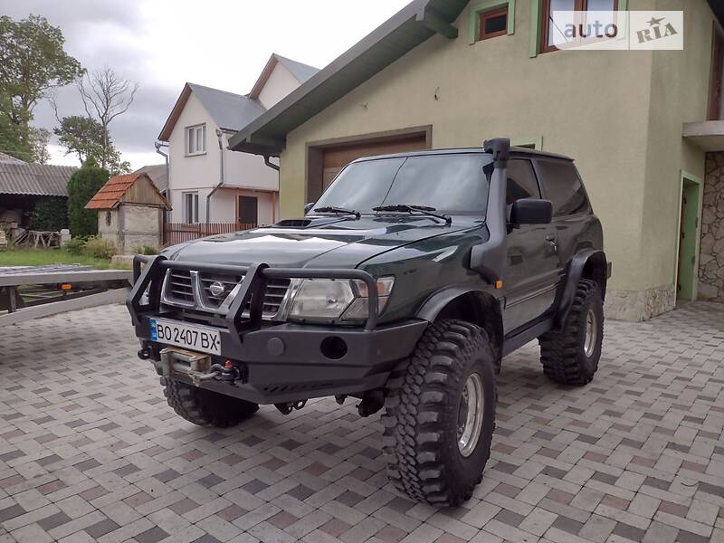 Внедорожник / Кроссовер Nissan Patrol 2000 в Тернополе