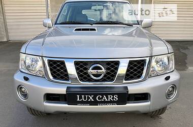 Позашляховик / Кросовер Nissan Patrol 2004 в 