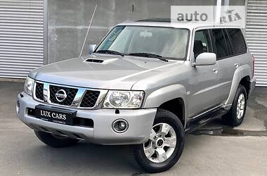 Позашляховик / Кросовер Nissan Patrol 2004 в 