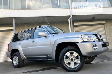 Позашляховик / Кросовер Nissan Patrol 2004 в 