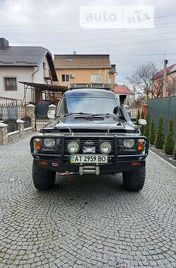 Позашляховик / Кросовер Nissan Patrol 1993 в Івано-Франківську
