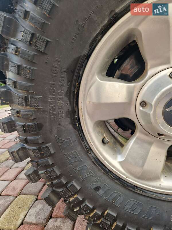 Позашляховик / Кросовер Nissan Patrol 2002 в Тячеві