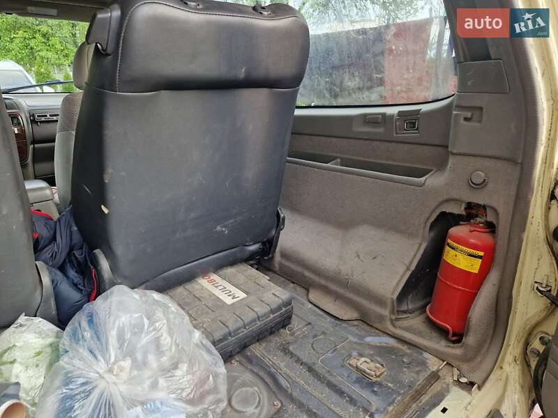 Позашляховик / Кросовер Nissan Patrol 2002 в Тячеві