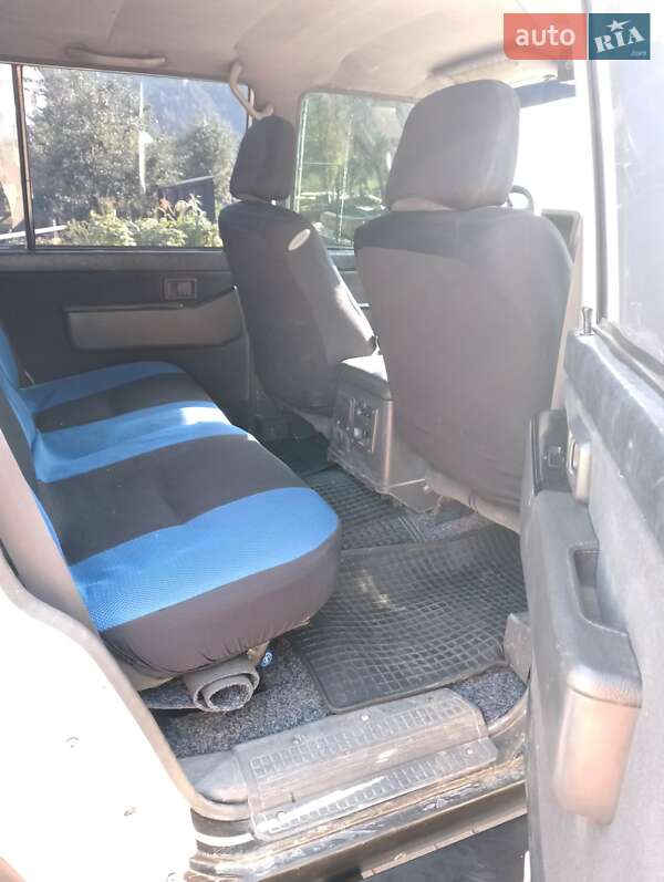 Позашляховик / Кросовер Nissan Patrol 1990 в Івано-Франківську
