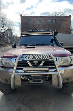 Позашляховик / Кросовер Nissan Patrol 2000 в Києві