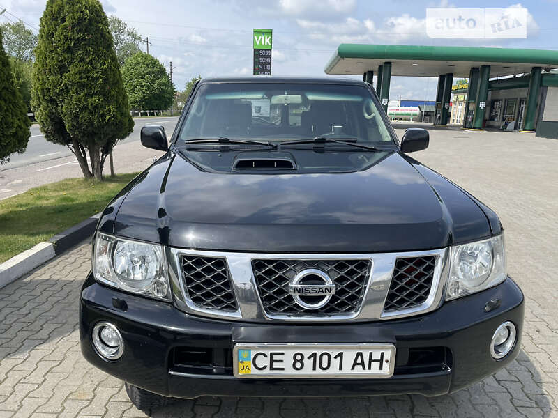 Внедорожник / Кроссовер Nissan Patrol 2006 в Черновцах