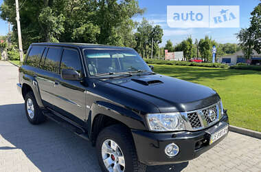 Позашляховик / Кросовер Nissan Patrol 2006 в Чернівцях