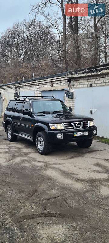 Внедорожник / Кроссовер Nissan Patrol 2003 в Днепре