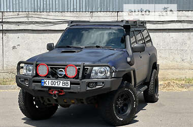 Позашляховик / Кросовер Nissan Patrol 2004 в Києві